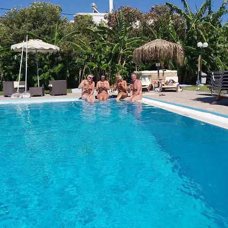 Naturist Angel Nudist Club - Adults Only Paradíszi